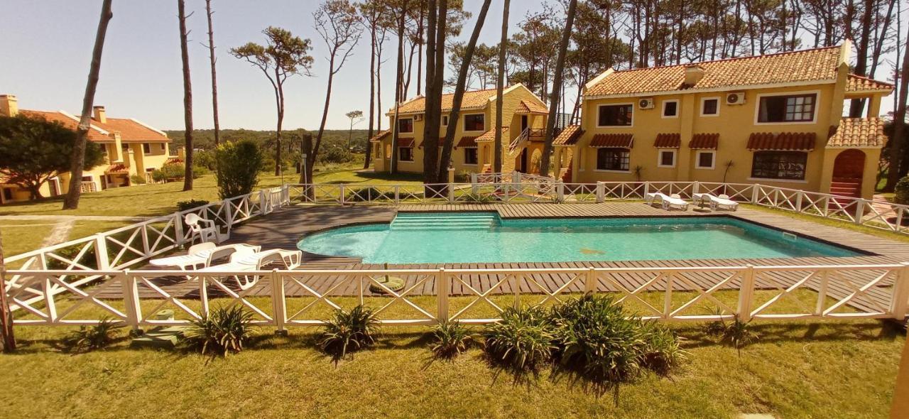 Pino Dorado Aparthotel Manantiales Buitenkant foto
